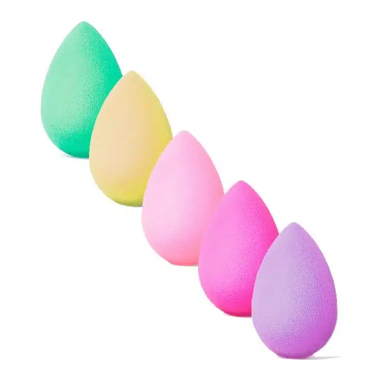 Esponja de maquillaje en colores surtidos Max Belle, forma de gota