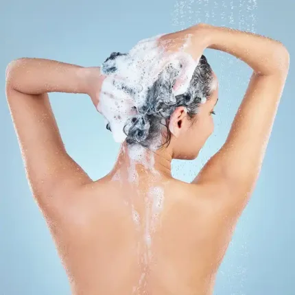 Shampoo Reania·y Bubbaluu sin sal con biotina para cuidado capilar anticaída