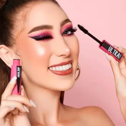 Rímel resistente al agua Pink Up Ultra Lashes con volumen y longitud