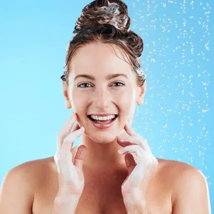 Envase del Shampoo con aloe vera y proteína de soya de Only U